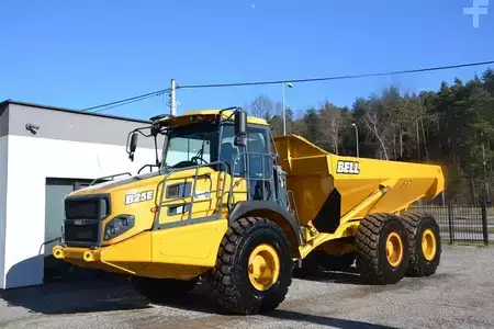 Kink Dumprar 2017 Bell B25 E (1)