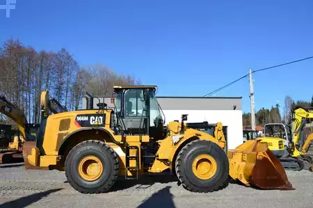 Carregadeira de rodas 2018 Caterpillar 966M (12)