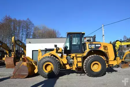 Carregadeira de rodas 2018 Caterpillar 966M (4)