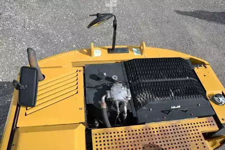 Pelle sur pneus 2006 Caterpillar M 315 C (17)