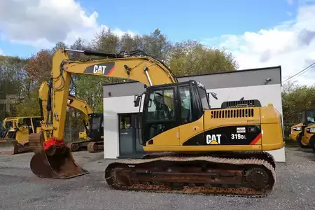 Koparki gąsienicowe 2009 Caterpillar 319DL (5)