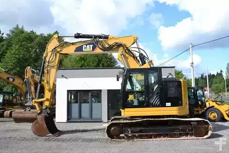 Korečková rýpadla 2017 Caterpillar 325FL (4)