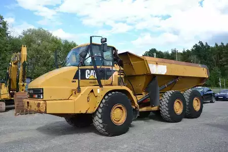 Nivelohjatut dumpperit 2012 Caterpillar 730 (1)