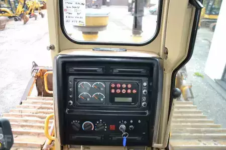 Pásové buldozery 2001 Caterpillar D6M LGP (17)