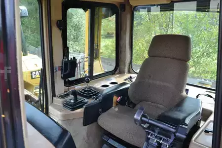 Pásové buldozery 2001 Caterpillar D6M LGP (18)