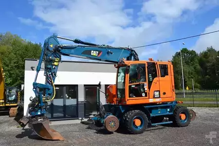 To-vejs gravemaskine 2019 Caterpillar M 323 F (1)