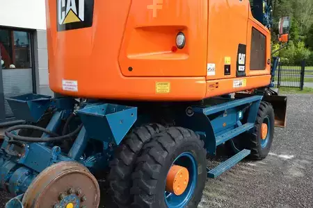To-vejs gravemaskine 2019 Caterpillar M 323 F (9)
