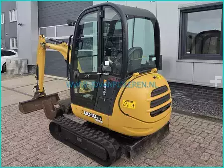 Minigraafmachines 2011 JCB 8018 2627hours+3x bucket+hydraulic (2)