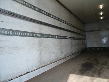 Lastbil 2009 Renault Midlum 220 + euro 5 + MANUAL + lift + 12T (8)