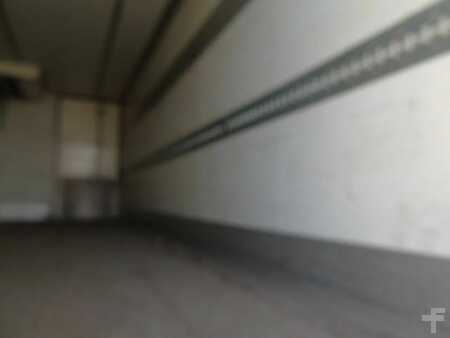 Remorques industrielles 2009 Schmitz Cargobull 2 AXLE + CARRIER + DHOLLANDIA LOADLIFT (12)