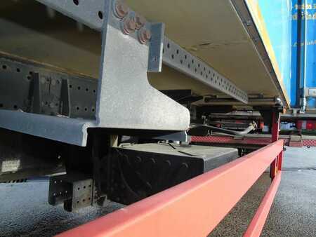 Remorques industrielles 2009 Schmitz Cargobull 2 AXLE + CARRIER + DHOLLANDIA LOADLIFT (17)
