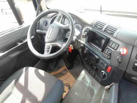 Camión 2015 DAF CF 220 + CARRIER + EURO 6 + LIFT (12)
