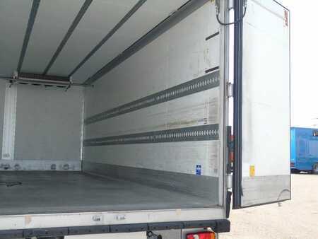 Camión 2015 DAF CF 220 + CARRIER + EURO 6 + LIFT (6)