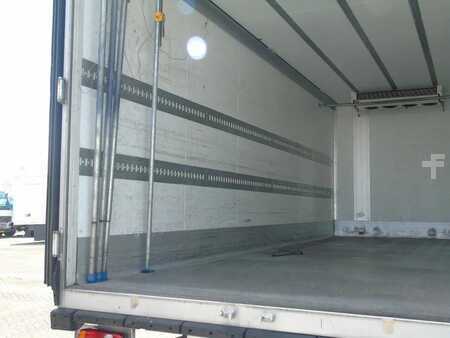 Camión 2015 DAF CF 220 + CARRIER + EURO 6 + LIFT (7)