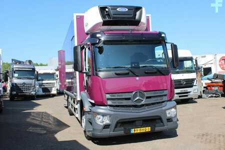 Caminhão 2016 Mercedes-Benz Antos 1824 + EURO 6 + LIFT + 211.000KM (4)