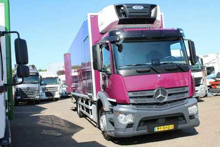 Caminhão 2016 Mercedes-Benz Antos 1824 + EURO 6 + LIFT + 211.000KM (8)