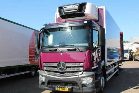 Caminhão 2016 Mercedes-Benz Antos 1824 + EURO 6 + LIFT + 211.000KM (9)