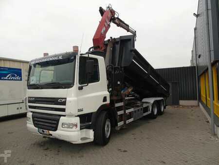 Náklaďák 2003 DAF CF 85.380 + MANUAL + HMF 1680 + HYVA + 6X2 (2)