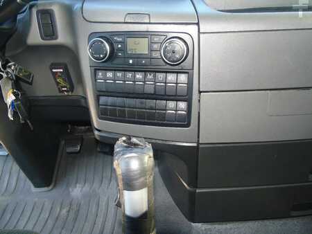 Náklaďák 2015 MAN TGX 26.440 + FASSI 455A.2.26 + EURO 6 + 6X2 + REMOTE (20)