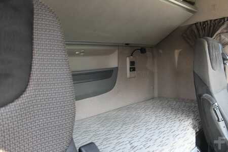 Vrachtwagen 2015 DAF XF 106.460 + EURO 6 (6)