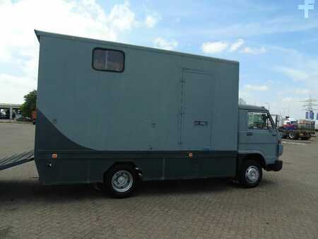 Kamion 1991 MAN 10 .150 + 2-3 HORSES + MANUAL (3)