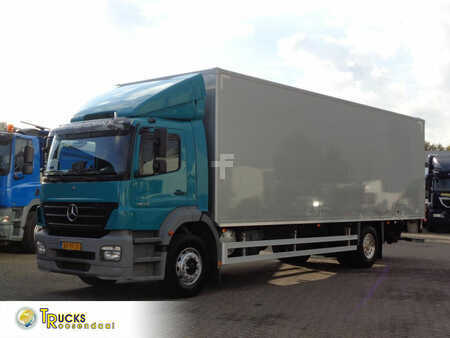 Náklaďák 2006 Mercedes-Benz AXOR 1823 + Dhollandia Lift (1)