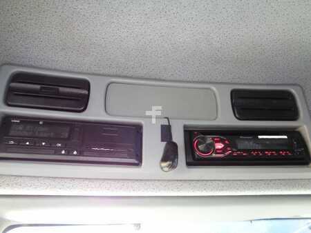 Náklaďák 2006 Mercedes-Benz AXOR 1823 + Dhollandia Lift (15)