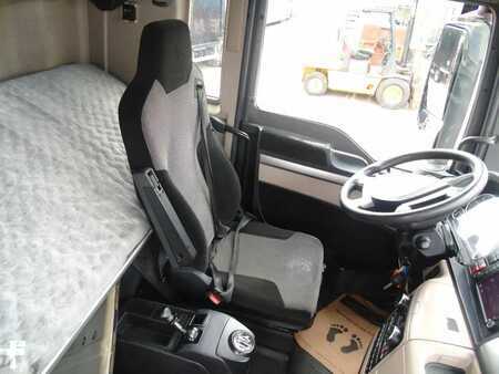 Náklaďák 2017 MAN TGX 18.460 + EURO 6 (10)