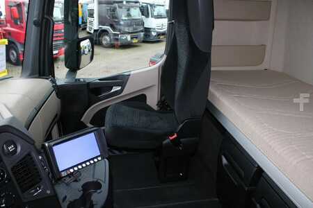 Kamion 2016 Mercedes-Benz Actros 1933 + SPOILERS (18)