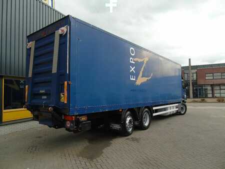 Náklaďák 2006 Scania P 270 + 6x2 + manual + 9.85 box (3)