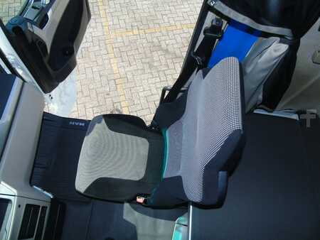 Náklaďák 2018 MAN TGX 18.460 + RETARDER + EURO 6 + 5X IN STOCK (15)