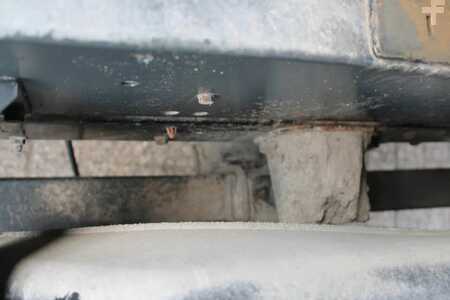 Náklaďák 2011 Nissan 45.13 + EURO 4 + KIPPER + MANUAL (11)