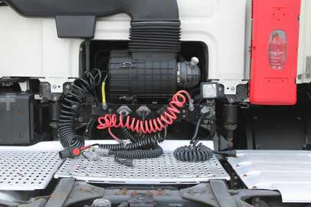 Camion
 2017 DAF CF 440 + EURO 6 + spoilers (9)