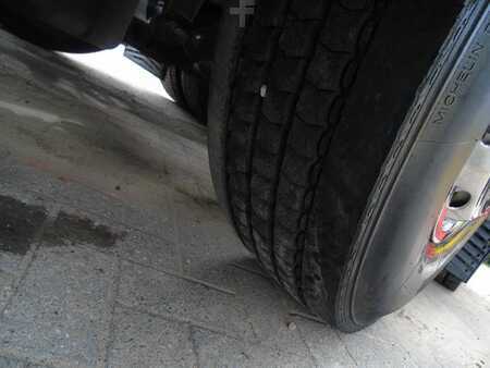Lastkraftwagen 2014 MAN TGX 26.480 + 6x2 + retarder + euro 6 (17)