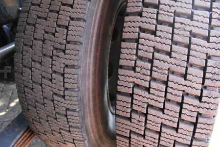 Kamion 1996 Scania P124-360 + HOOK + 6X2 + MANUAL + EURO 2 (20)