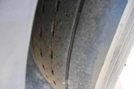 Kamion 2010 Scania R 400 + 6x2 (14)