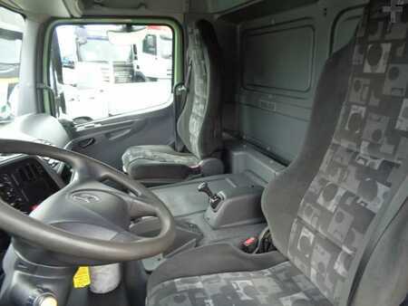 Kamion
 2010 Mercedes-Benz Atego 822 Atego 822 + Euro 5 + Dhollandia lift (4)