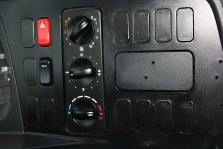 Truck 2012 Mercedes-Benz Atego 1018 + LIFT (20)
