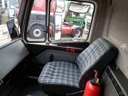 Truck 1992 Mercedes-Benz SK 2433 + Semi-Auto + PTO + Serie 14 Crane + 3 pedals (15)