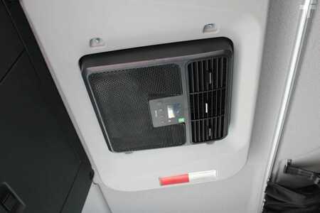Truck 2011 MAN TGL 12.250 + EURO 5 + LIFT (14)