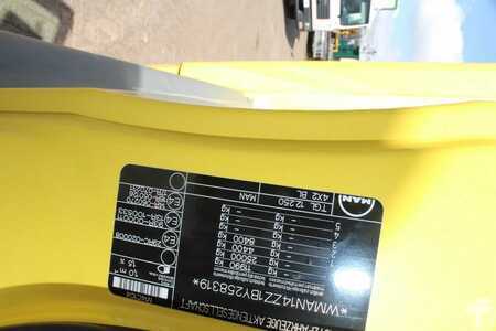 Truck 2011 MAN TGL 12.250 + EURO 5 + LIFT (16)
