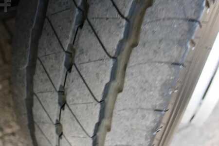 Truck 2011 MAN TGL 12.250 + EURO 5 + LIFT (20)