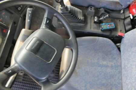 Kamion
 2000 Volvo FL 6.250 +EURO 2 + MANUAL + LIFT (6)