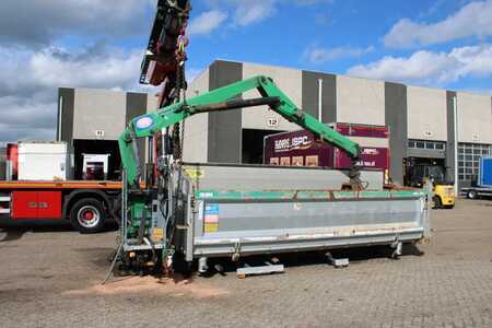 HMF 1643 Z2 1643 Z2 + Z CRANE + TIPPER SYSTEM COMPLETE