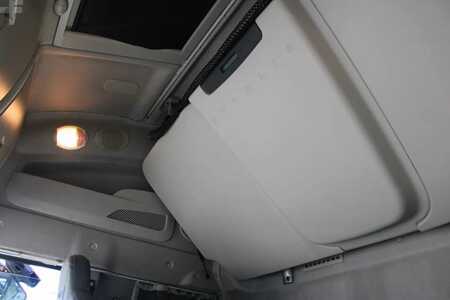 Náklaďák 2015 Iveco Stralis 420 + EURO 6 (6)