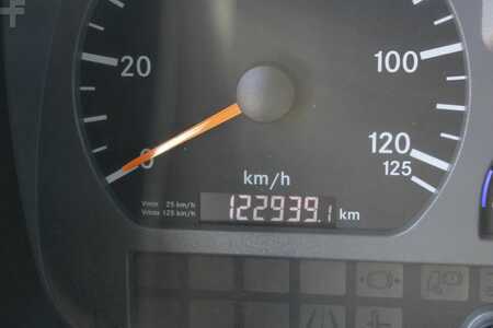 Náklaďák 2011 Mercedes-Benz Axor 1833 + manual + RETARDER! 122.939 km orginal! perfect condi (7)