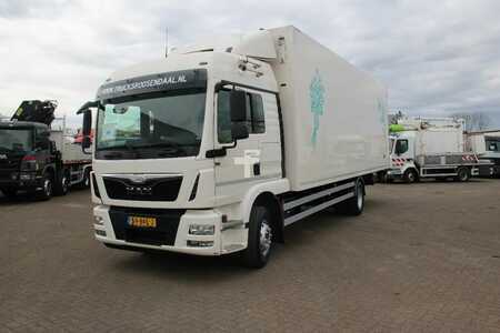Camion 2014 MAN TGM 12.250 + euro 6 + lift (2)