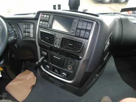 Náklaďák 2016 Iveco Stralis 420 + euro 6 (8)