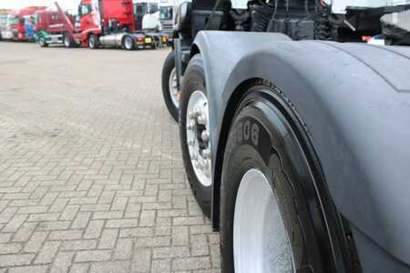 Camión 2008 Iveco Stralis 420 + EURO 5 + STEERING 6X2 + MANUAL (11)