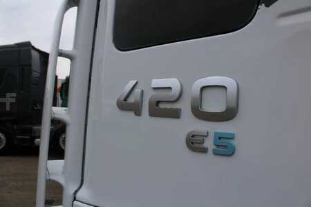 Camión 2008 Iveco Stralis 420 + EURO 5 + STEERING 6X2 + MANUAL (16)